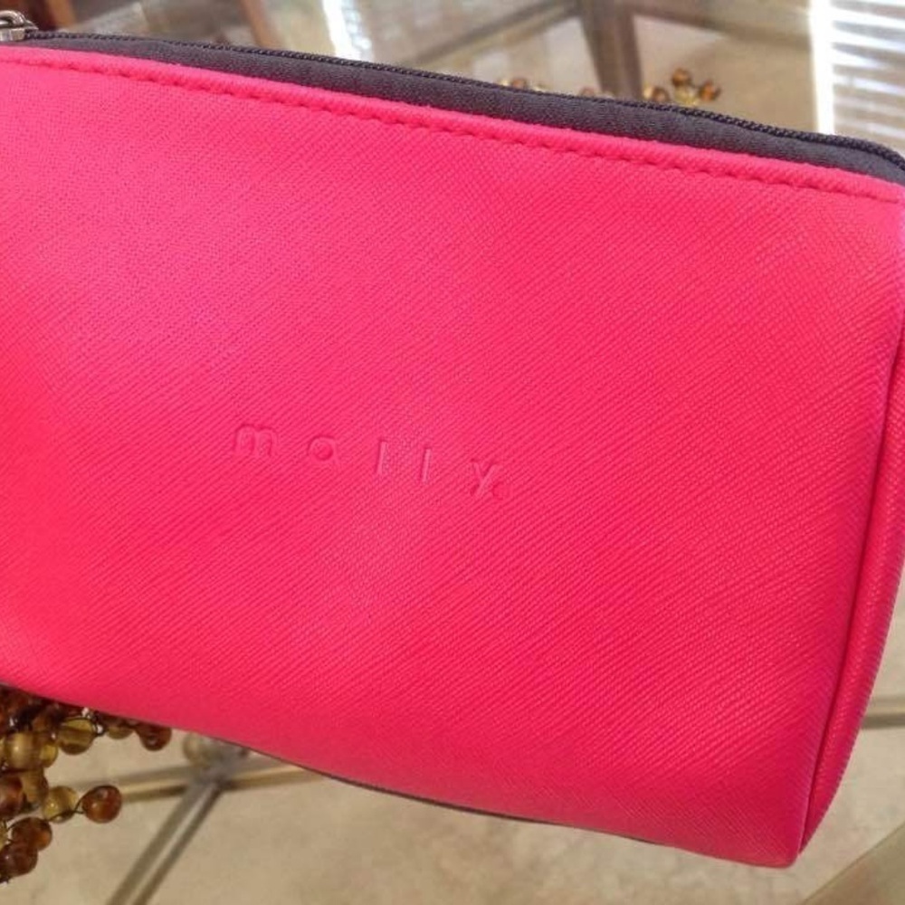 Mally Beauty Hot Pink & Gray MINI Zippered Makeup Bag / Cosmetics bag / NEW - Picture 2 of 5